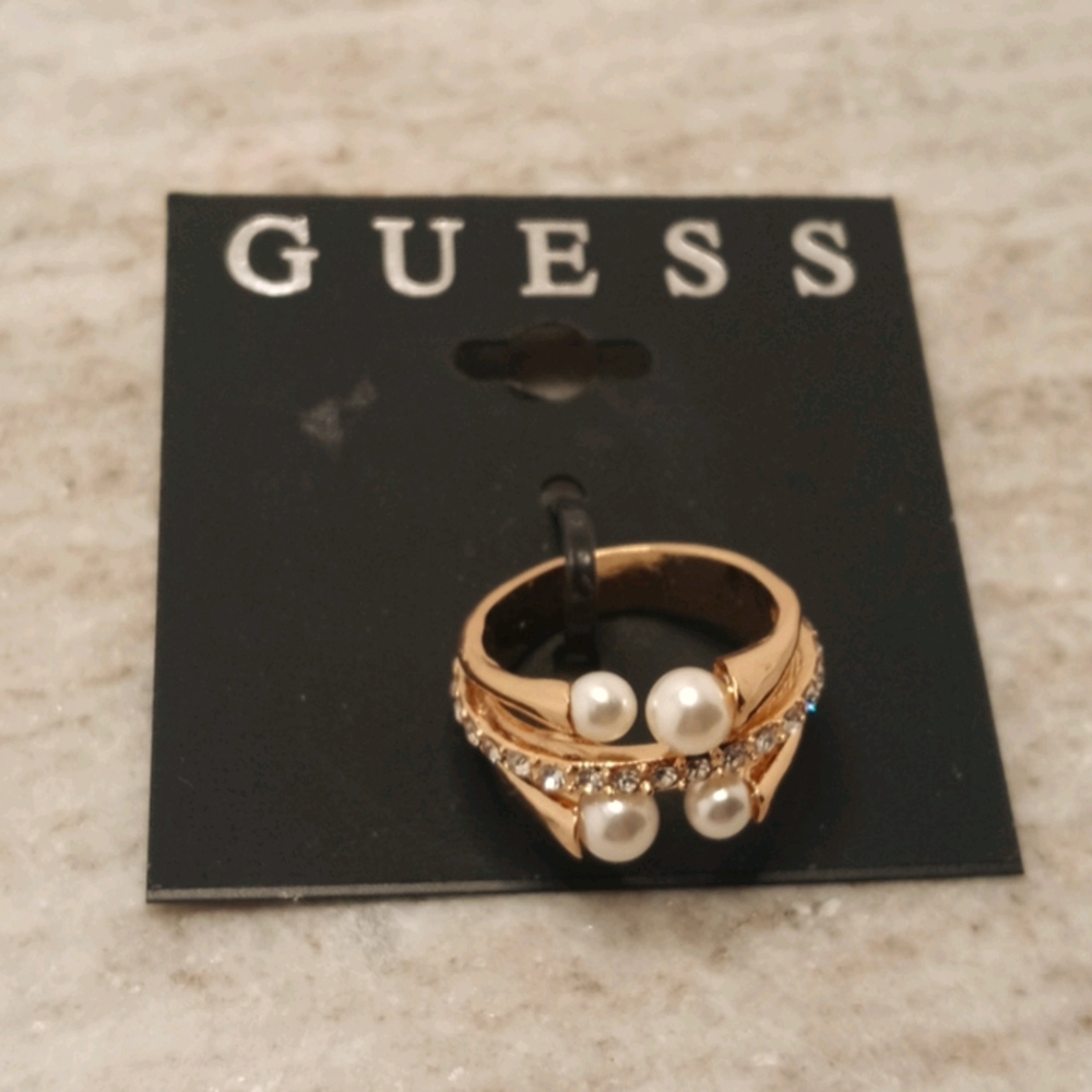Guess Ring